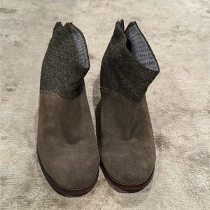 Tom’s ankle booties, suede and tweed